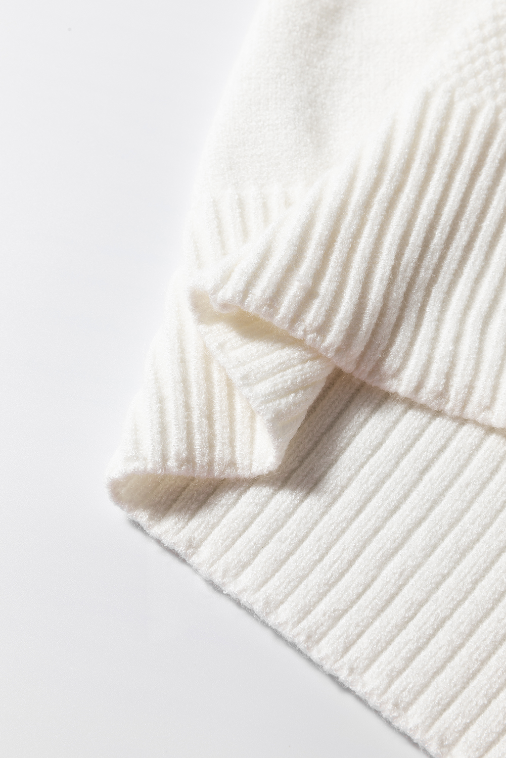 Elegant and Stylish Short Sleeve Sweater with Puff Sleeves - White - Detail View 10 Elegant and Stylish Short Sleeve Sweater with Puff Sleeves - White - Detail View 10