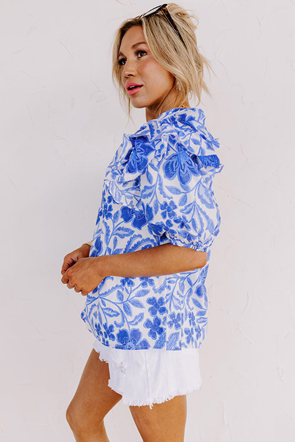 Stylish V-Neck Blouse with Playful Ruffled Sleeves in Dark Blue - Detail View 3 Stylish V-Neck Blouse with Playful Ruffled Sleeves in Dark Blue - Detail View 3