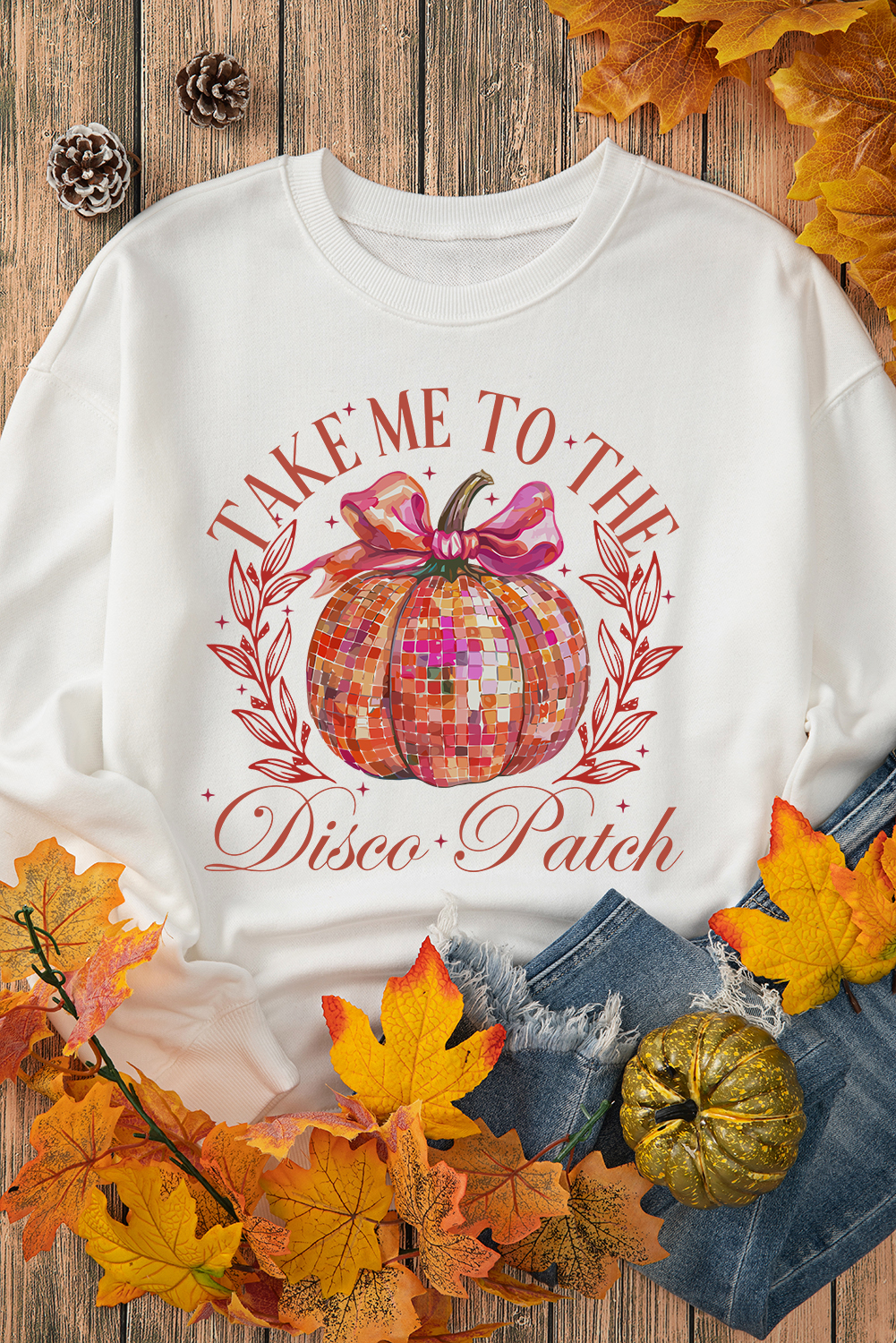 Festive Autumn Halloween Sweatshirt - Disco Ball Pumpkin Print Beige - Detail View 2 Festive Autumn Halloween Sweatshirt - Disco Ball Pumpkin Print Beige - Detail View 2