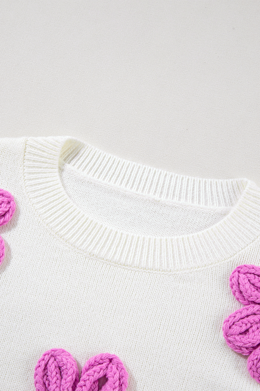 Women's Sweater, White Floral, Crochet, Chunky Knit, Long Sleeve, Round Neck, Winter Wear, Daily Wear, Soft, Warm, Comfortable, Elegant, Stylish, Premium Material, Floral Pattern - Detail View 15 Women's Sweater, White Floral, Crochet, Chunky Knit, Long Sleeve, Round Neck, Winter Wear, Daily Wear, Soft, Warm, Comfortable, Elegant, Stylish, Premium Material, Floral Pattern - Detail View 15