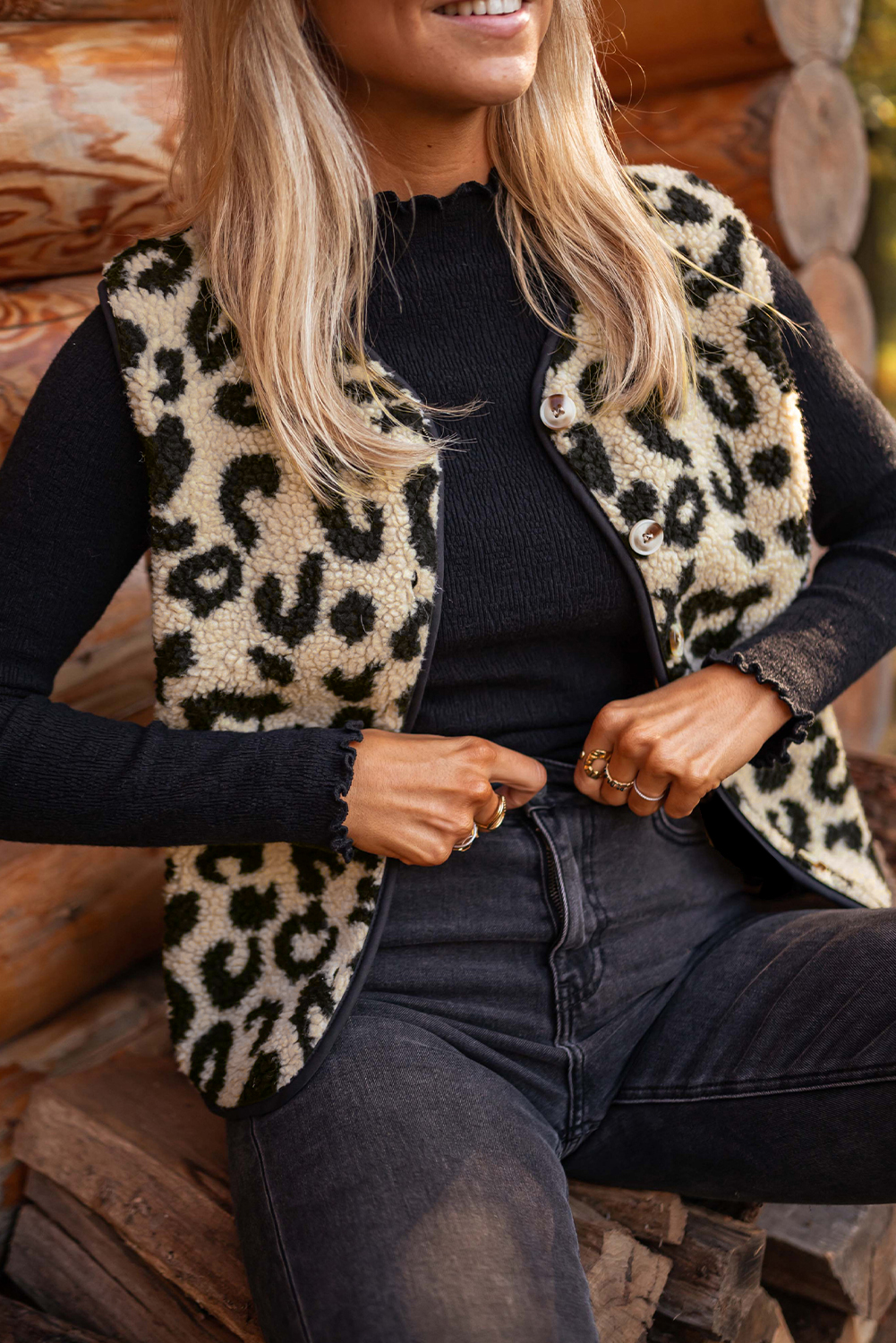 Women's Vest Coat, Black Leopard Print, Sherpa Material, Sleeveless, Trendy, Winter Fashion, Cozy, Versatile, Open Front, Casual Style, Western Style, Outerwear, Vests - Detail View 10 Women's Vest Coat, Black Leopard Print, Sherpa Material, Sleeveless, Trendy, Winter Fashion, Cozy, Versatile, Open Front, Casual Style, Western Style, Outerwear, Vests - Detail View 10