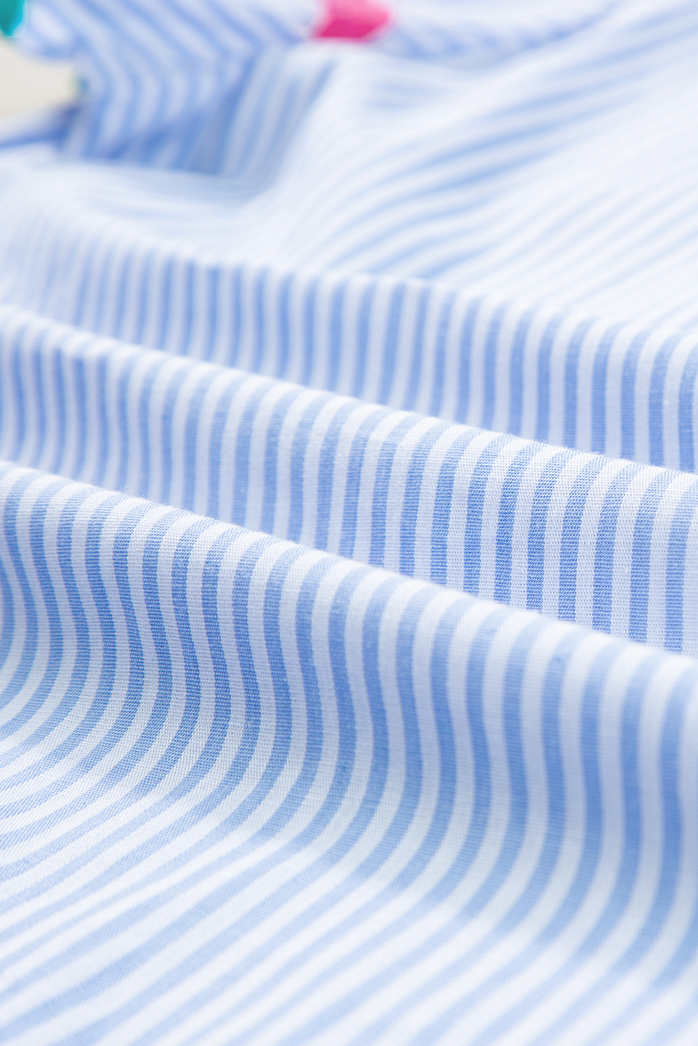 Chic and Whimsical Cotton Shirt - Perfect for Daily Summer Occasions - Detail View 8 Chic and Whimsical Cotton Shirt - Perfect for Daily Summer Occasions - Detail View 8