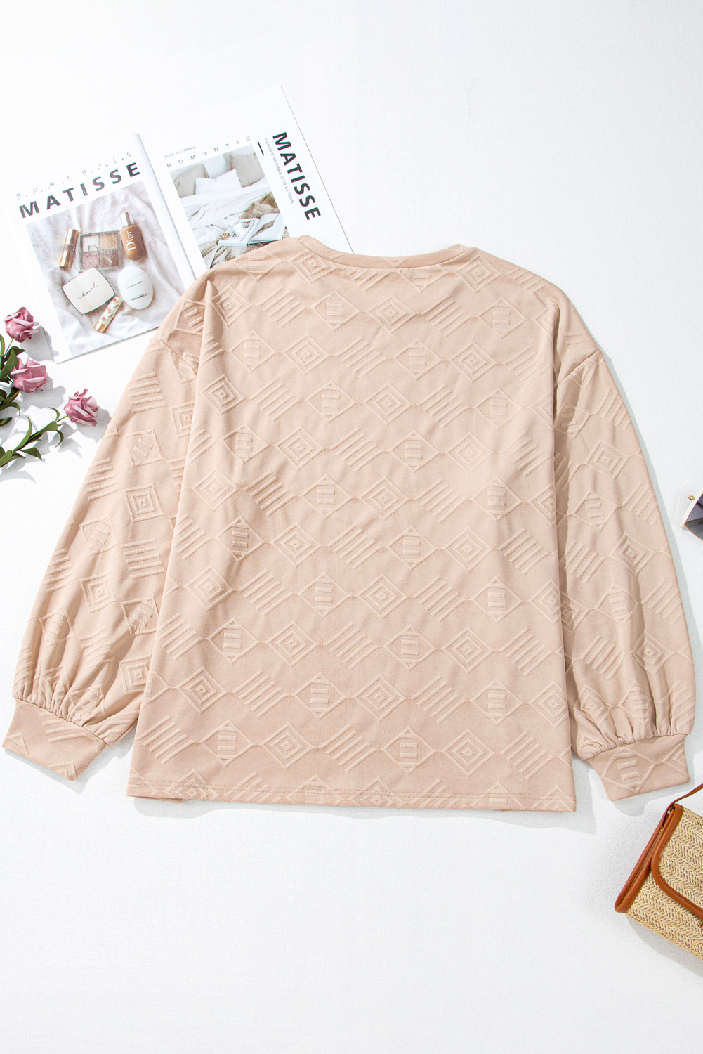 Trendy Plus Size Crew Neck Sweatshirt for Fall & Autumn - Drop Shoulder Design - Detail View 11 Trendy Plus Size Crew Neck Sweatshirt for Fall & Autumn - Drop Shoulder Design - Detail View 11
