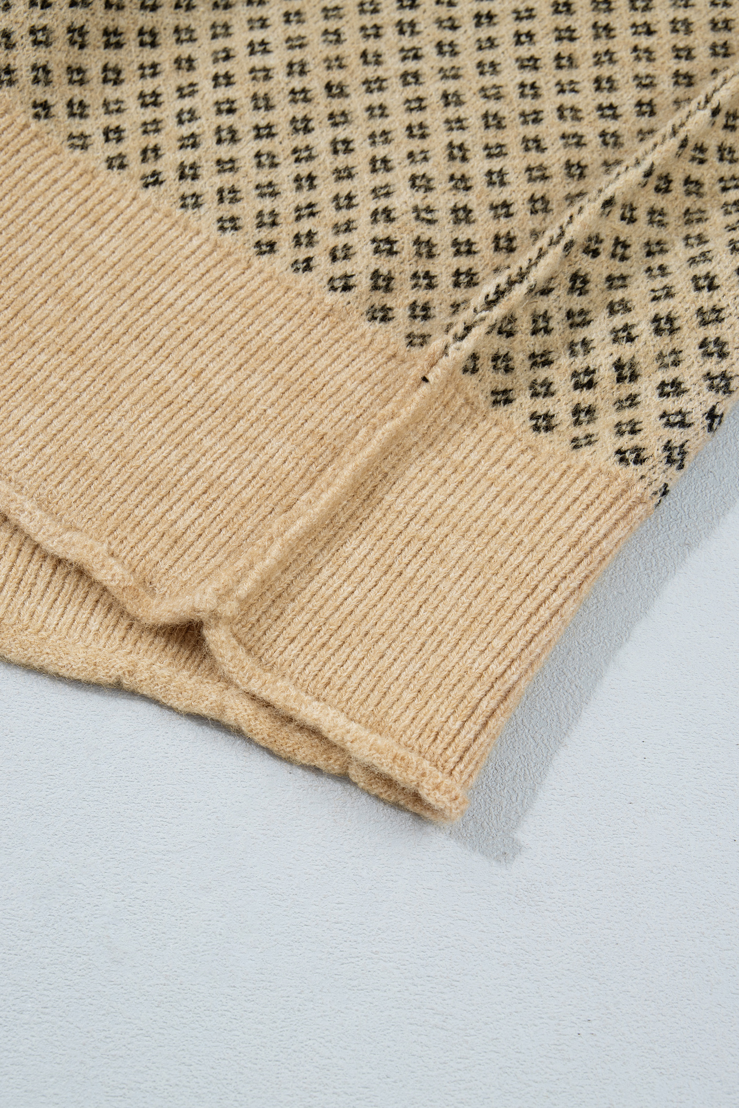 Women's Geometric Print Sweater, Trendy Fall Pullover - Detail View 11 Women's Geometric Print Sweater, Trendy Fall Pullover - Detail View 11
