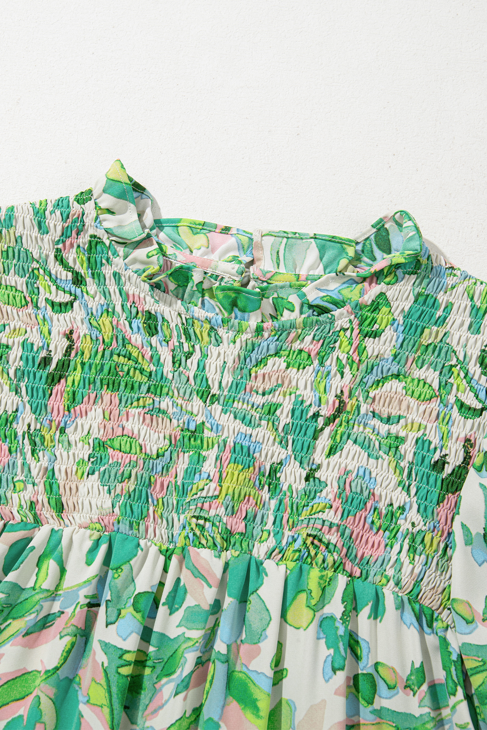 Comfortable and Sophisticated Women's Floral Blouse - Loose Fit, Ideal for Daily Wear - Detail View 15 Comfortable and Sophisticated Women's Floral Blouse - Loose Fit, Ideal for Daily Wear - Detail View 15