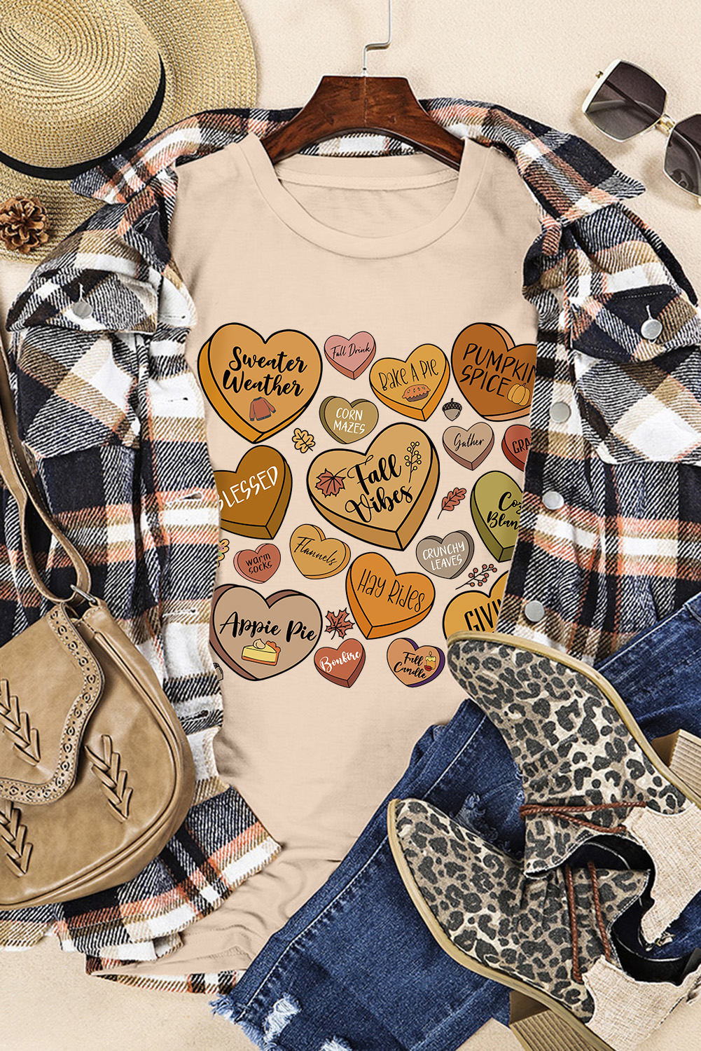 Festive Short Sleeve Round Neck Graphic Tee - Khaki - Detail View 7 Festive Short Sleeve Round Neck Graphic Tee - Khaki - Detail View 7