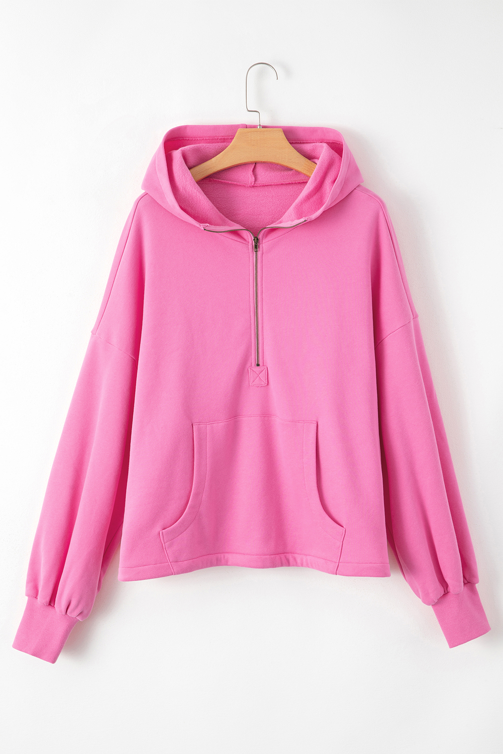 Chic Loose-Fit Half Zipper Hoodie with Kangaroo Pocket - Perfect for Winter - Detail View 7 Chic Loose-Fit Half Zipper Hoodie with Kangaroo Pocket - Perfect for Winter - Detail View 7