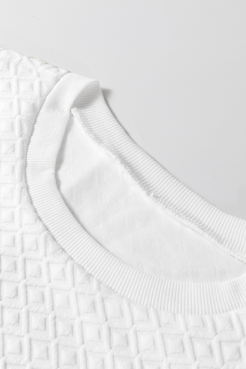 Modern Long Sleeve Blouse with Puff Sleeves - White Textured Fabric - Detail View 12 Modern Long Sleeve Blouse with Puff Sleeves - White Textured Fabric - Detail View 12
