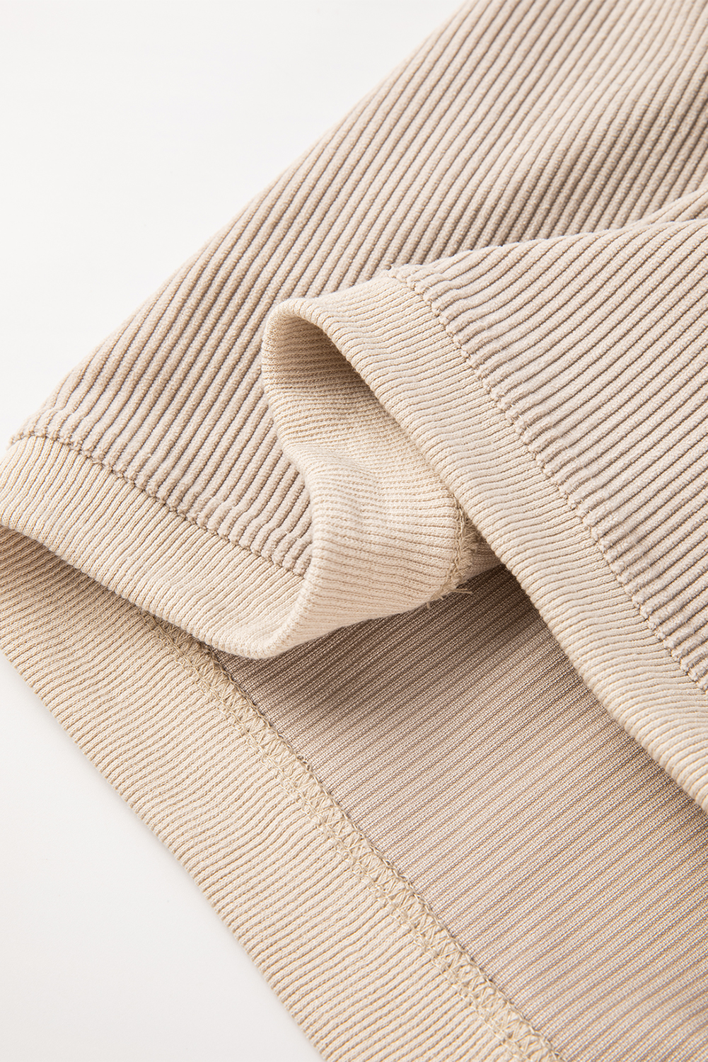 Elevate your winter wardrobe with this Women's Smoke Gray Ribbed Corduroy Oversized Sweatshirt. The poppy orange corduroy fabric paired with blush pink wording creates a trendy and eye-catching color combination, making it a favorite choice for fashion enthusiasts. This oversized sweatshirt offers both comfort and style, allowing you to rock your favorite looks all year round. The round neckline and long sleeves provide a cozy and relaxed fit, perfect for daily wear. Pair this versatile sweatshirt with leggings for a comfy and casual look, or dress it up with boyfriend jeans and cowboy boots for a fashionable ensemble. Made from premium 100% polyester, this sweatshirt is suitable and fashionable for all body shapes, ensuring a flattering and comfortable fit. Embrace the casual and fashionable vibes of this solid color sweatshirt, a must-have for the winter season. - Detail View 9 Elevate your winter wardrobe with this Women's Smoke Gray Ribbed Corduroy Oversized Sweatshirt. The poppy orange corduroy fabric paired with blush pink wording creates a trendy and eye-catching color combination, making it a favorite choice for fashion enthusiasts. This oversized sweatshirt offers both comfort and style, allowing you to rock your favorite looks all year round. The round neckline and long sleeves provide a cozy and relaxed fit, perfect for daily wear. Pair this versatile sweatshirt with leggings for a comfy and casual look, or dress it up with boyfriend jeans and cowboy boots for a fashionable ensemble. Made from premium 100% polyester, this sweatshirt is suitable and fashionable for all body shapes, ensuring a flattering and comfortable fit. Embrace the casual and fashionable vibes of this solid color sweatshirt, a must-have for the winter season. - Detail View 9
