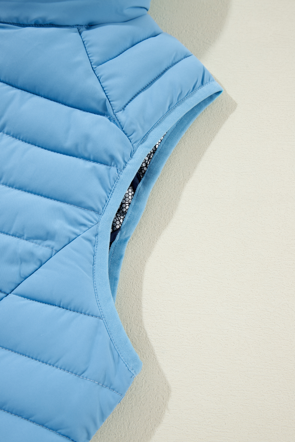 Casual Women's Quilted Vest with Zip Closure - Perfect for Daily Wear - Detail View 19 Casual Women's Quilted Vest with Zip Closure - Perfect for Daily Wear - Detail View 19