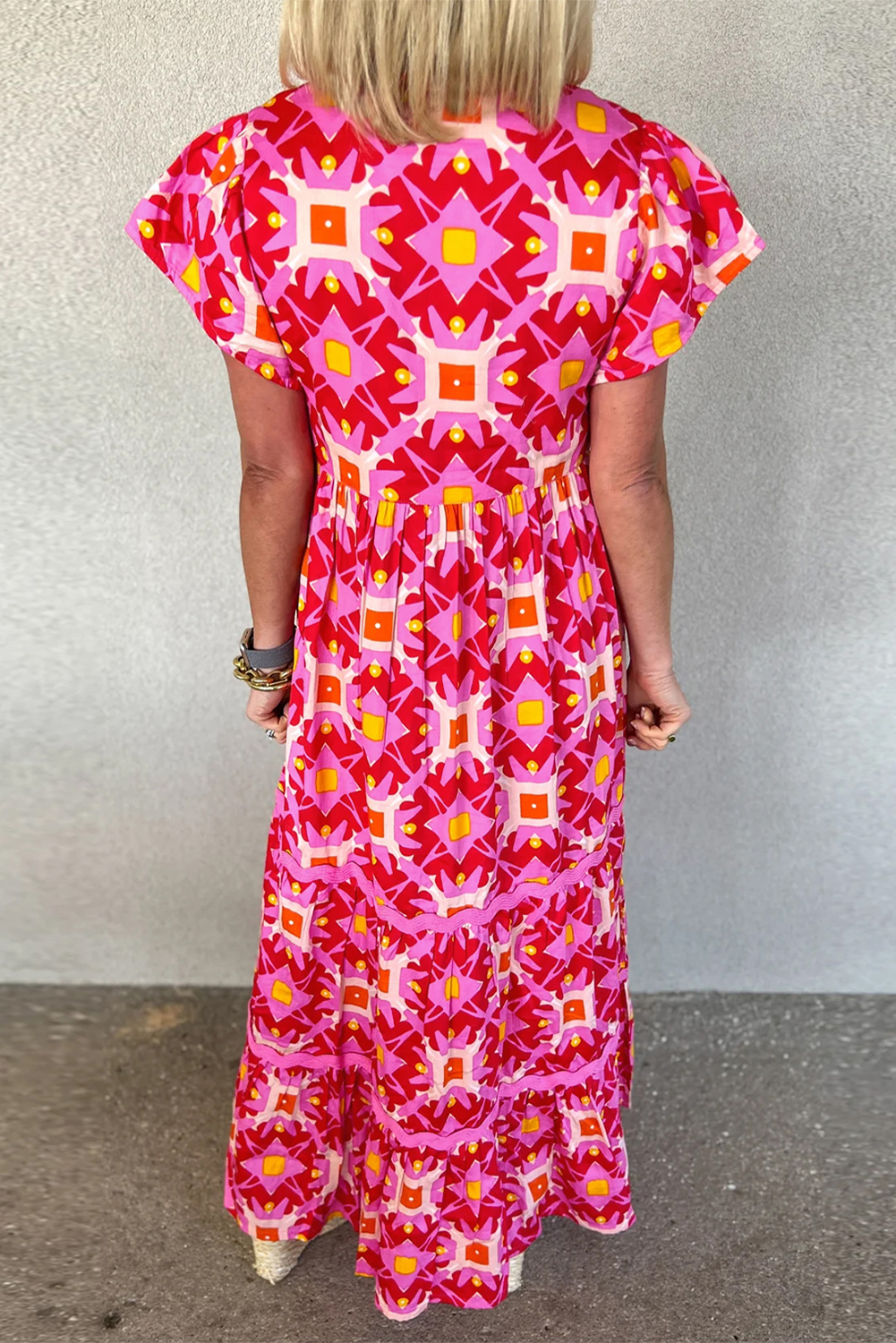 Summer Casual Style: Soft Fabric Abstract Geo Print Maxi Dress with V-Neck - Detail View 3 Summer Casual Style: Soft Fabric Abstract Geo Print Maxi Dress with V-Neck - Detail View 3