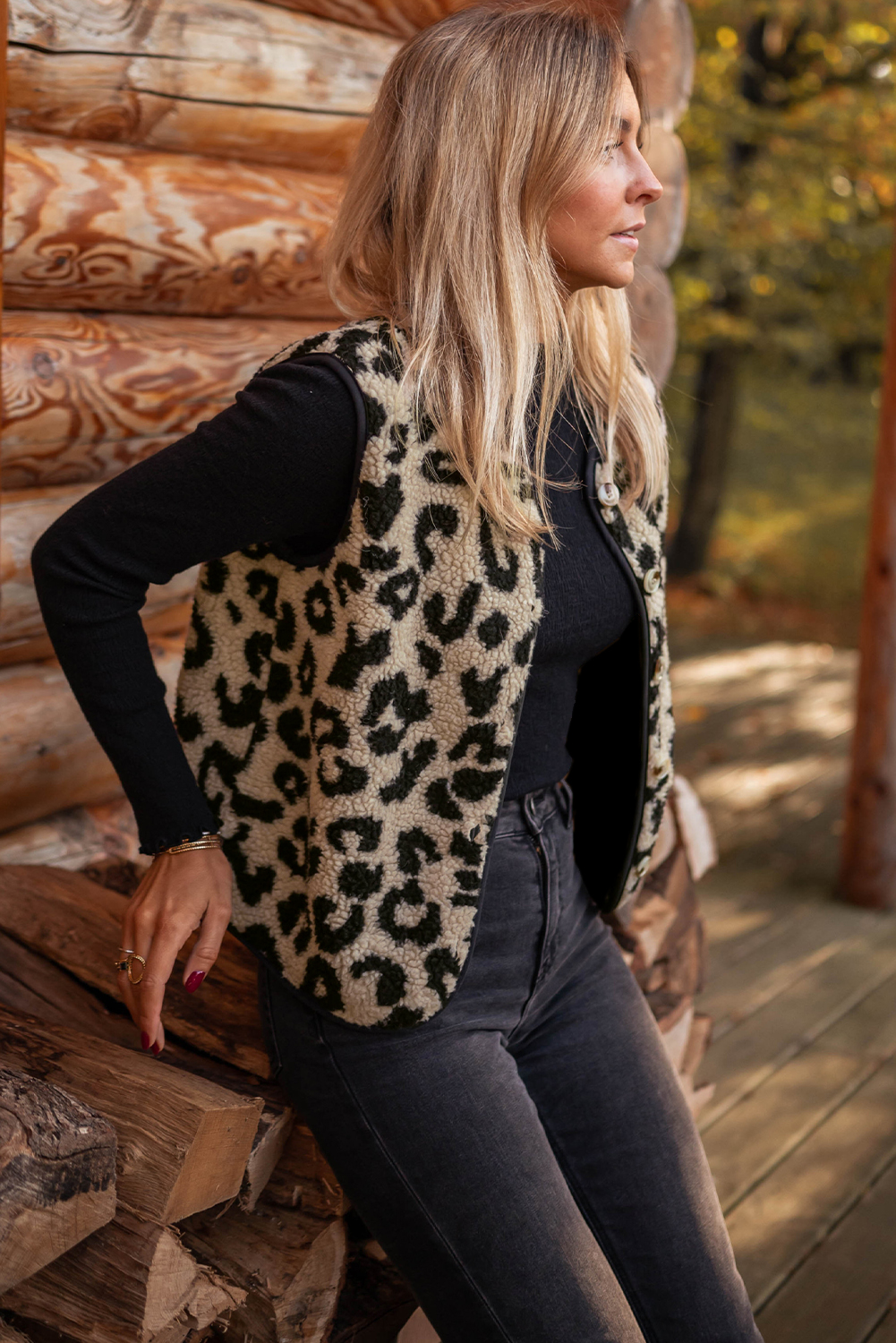 Women's Black Leopard Print Sherpa Vest Coat - Detail View 16 Women's Black Leopard Print Sherpa Vest Coat - Detail View 16