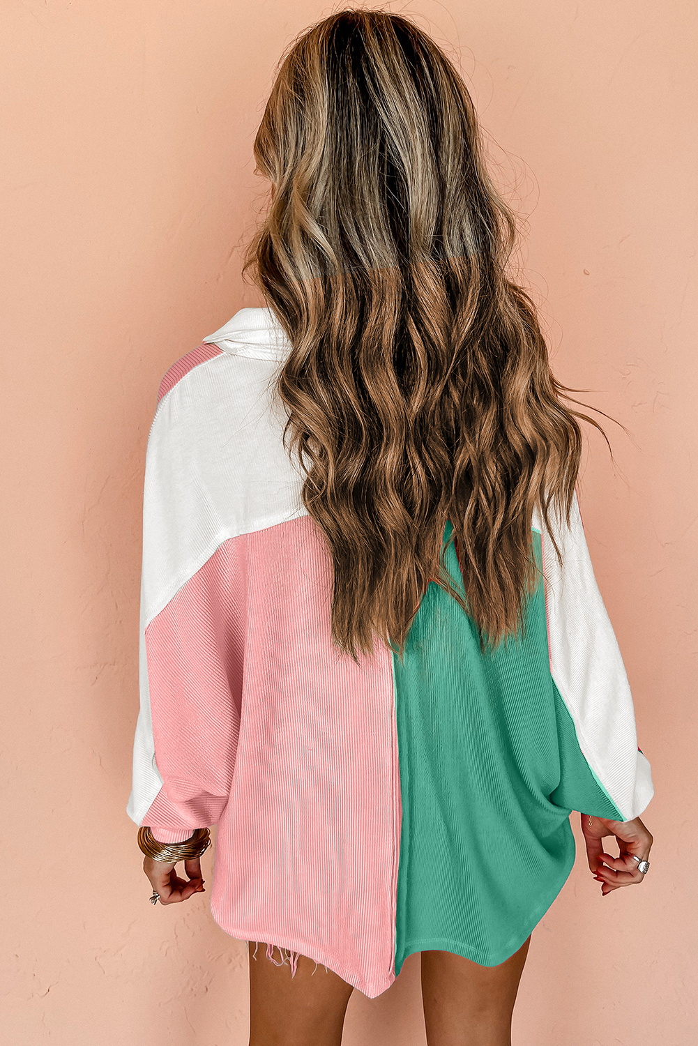 Trendy Casual Sweatshirt: Pink Colorblock Design with Shirt Collar - Detail View 2 Trendy Casual Sweatshirt: Pink Colorblock Design with Shirt Collar - Detail View 2
