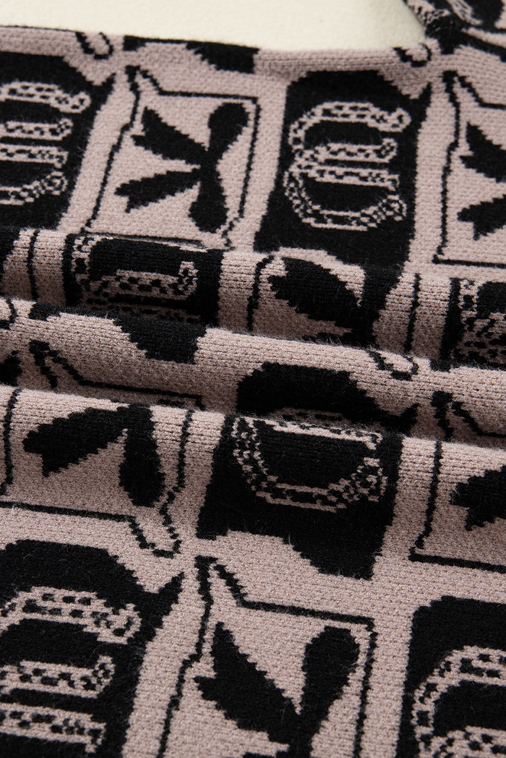 Chic Bow Pattern Long Sleeve Sweater, Cozy Fall Western Wear - Detail View 9 Chic Bow Pattern Long Sleeve Sweater, Cozy Fall Western Wear - Detail View 9
