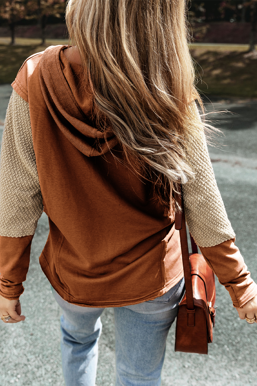 Contrast Sleeve Hoodie, Stylish Women's Casual Pullover - Detail View 2 Contrast Sleeve Hoodie, Stylish Women's Casual Pullover - Detail View 2