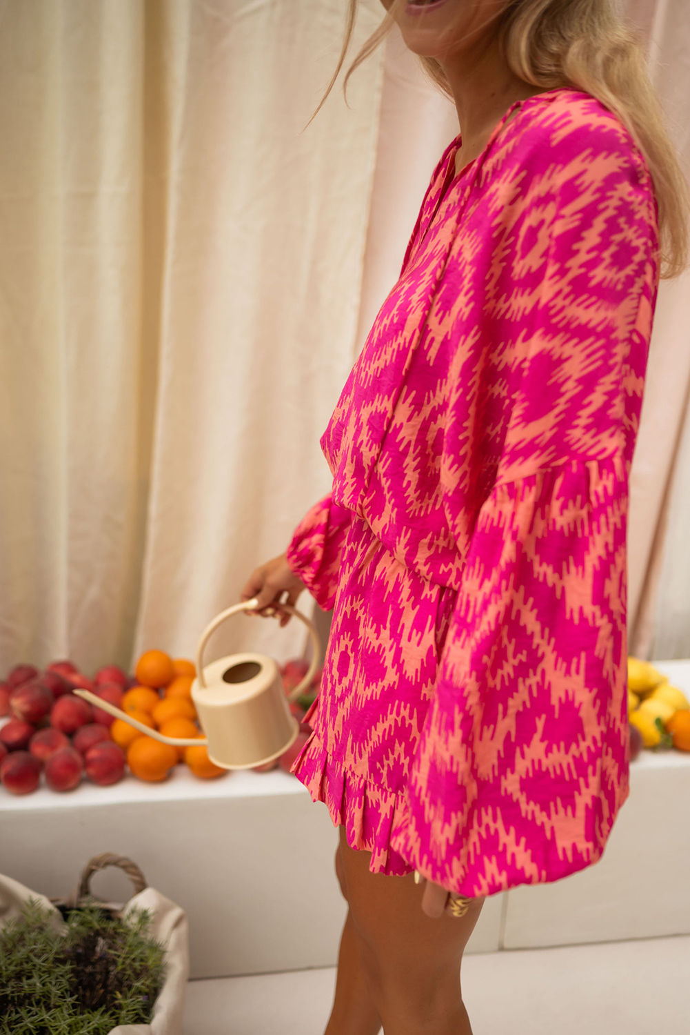 Women's Two-Piece Set, Rose Color, Aztec Geometric Print, Ruffled Shorts, Bubble Sleeves, V Neck, Bohemian Style, Spring Fashion, Vacation Wear, Daily Outfits, Chic Design, Comfortable Loungewear, Elegant Style, Natural Waistline, Trendy Summer Outfit - Detail View 4 Women's Two-Piece Set, Rose Color, Aztec Geometric Print, Ruffled Shorts, Bubble Sleeves, V Neck, Bohemian Style, Spring Fashion, Vacation Wear, Daily Outfits, Chic Design, Comfortable Loungewear, Elegant Style, Natural Waistline, Trendy Summer Outfit - Detail View 4