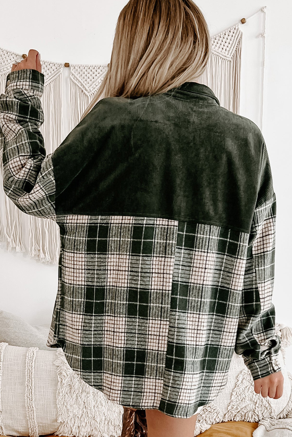 Stylish Snap Buttons Colorblock Shacket - Casual Fall & Autumn Outerwear - Detail View 3 Stylish Snap Buttons Colorblock Shacket - Casual Fall & Autumn Outerwear - Detail View 3