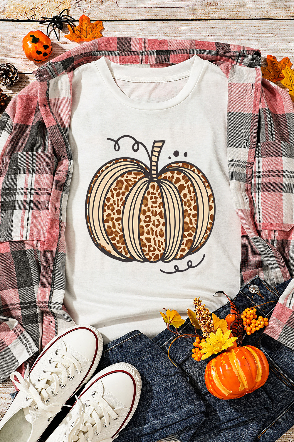 Stylish Summer Tee: Festive Pumpkin Graphic - White Leopard Print - Detail View 7 Stylish Summer Tee: Festive Pumpkin Graphic - White Leopard Print - Detail View 7