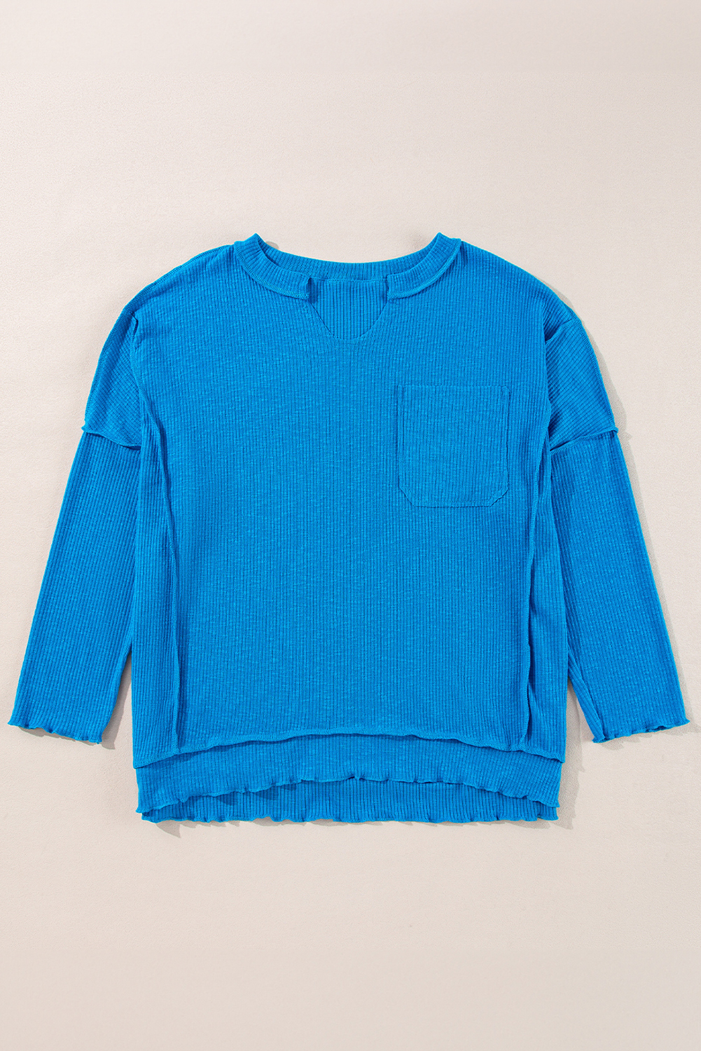 Versatile Women's Solid Color Top - Comfortable Loose Fit for Fall & Autumn - Detail View 3 Versatile Women's Solid Color Top - Comfortable Loose Fit for Fall & Autumn - Detail View 3