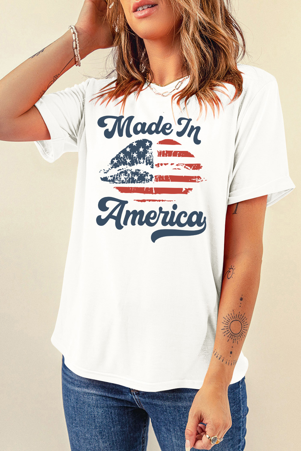 Patriotic Women's Graphic Tee – White O Neck Shirt Featuring Lip Print and American Flag - Detail View 8 Patriotic Women's Graphic Tee – White O Neck Shirt Featuring Lip Print and American Flag - Detail View 8