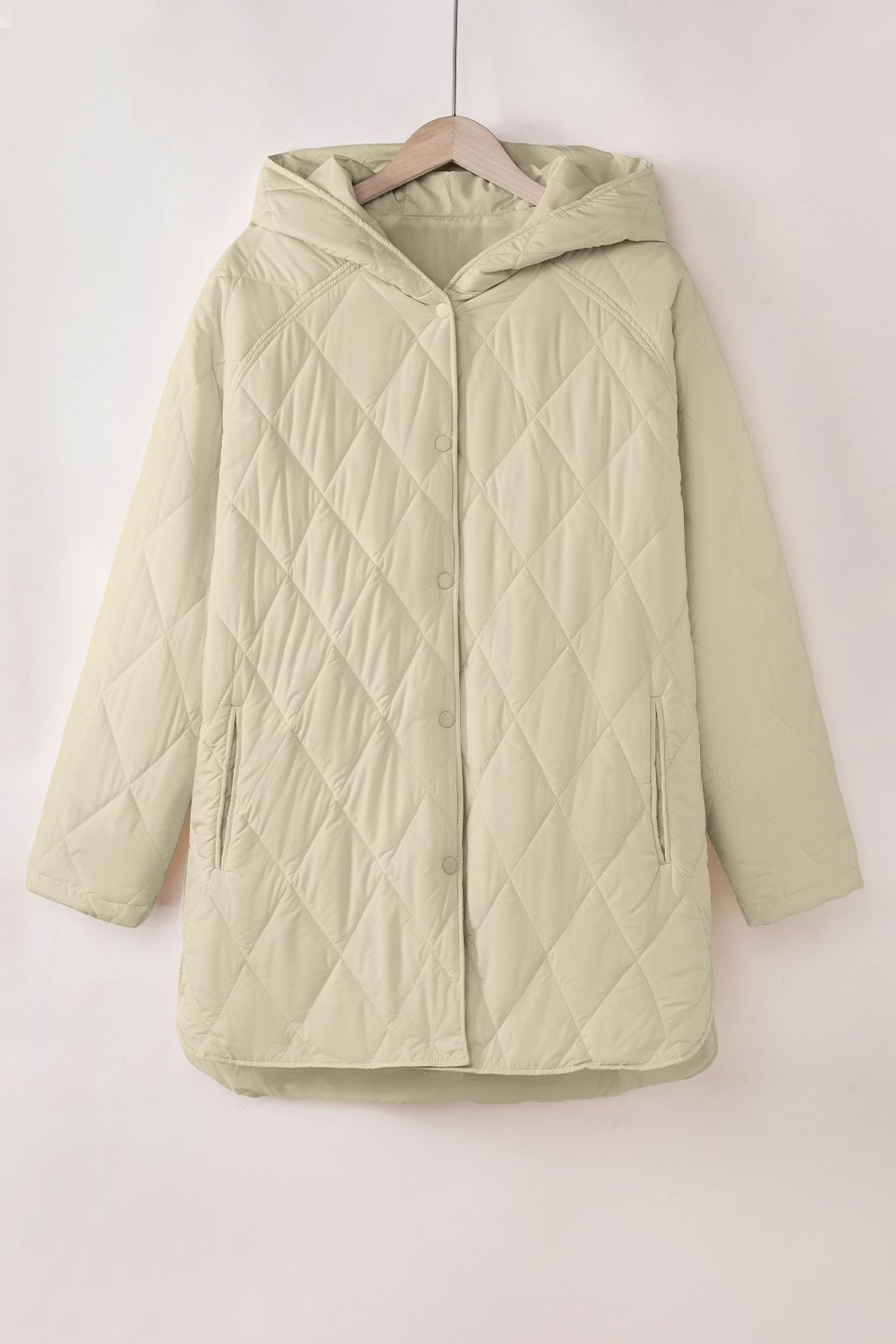Casual Lightweight Puffer Coat for Women - Cozy Quilted Design - Detail View 14 Casual Lightweight Puffer Coat for Women - Cozy Quilted Design - Detail View 14