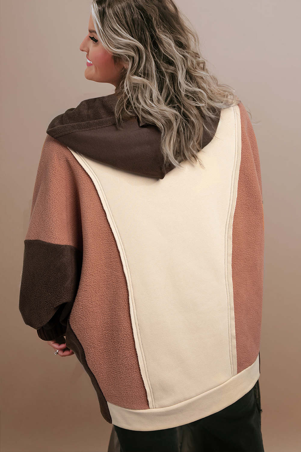 Comfortable and Stylish Brown Plus Size Hoodie with Long Sleeves - Detail View 3 Comfortable and Stylish Brown Plus Size Hoodie with Long Sleeves - Detail View 3