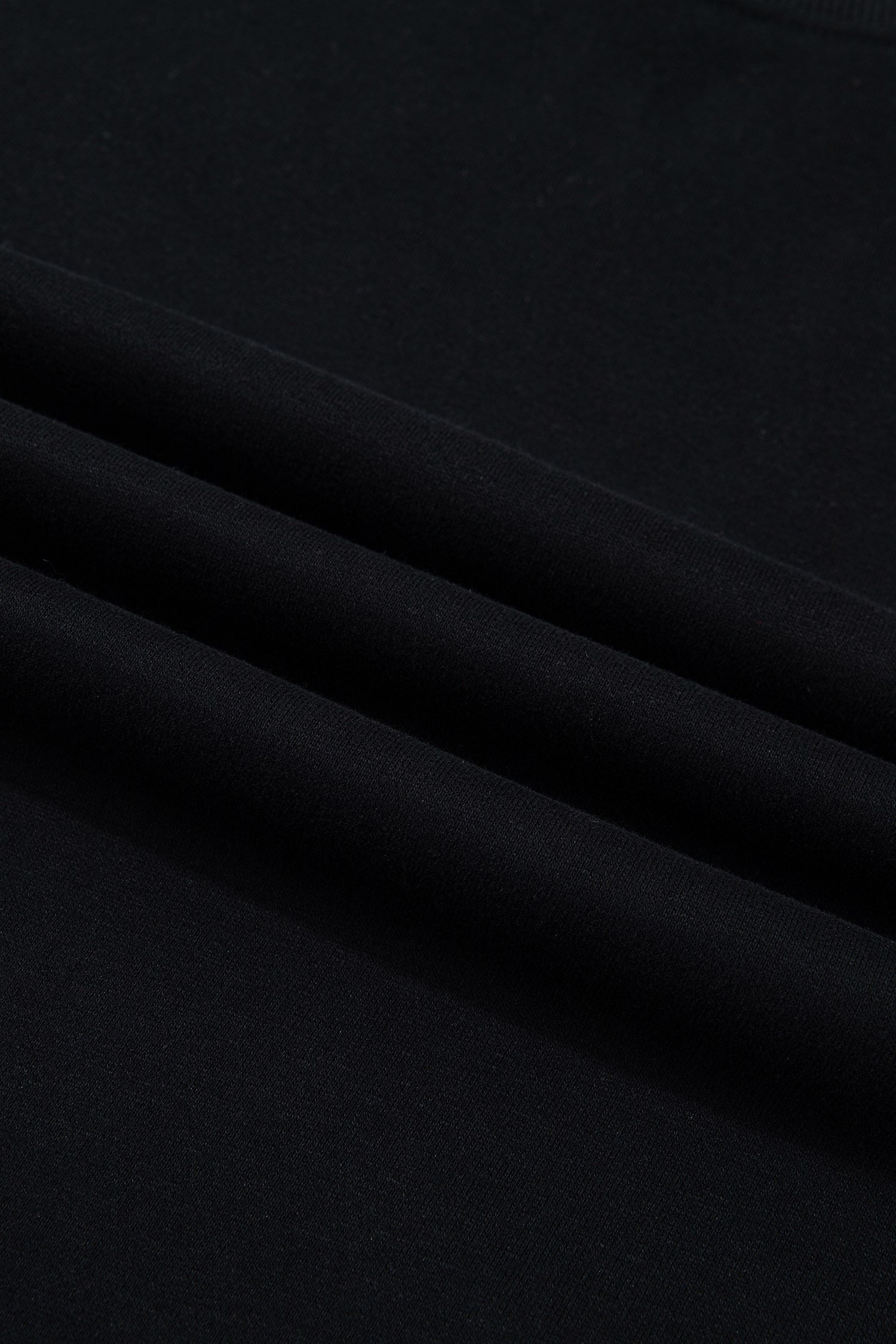 Oversized Black Sweatshirt for Women, Solid Color Pullover - Detail View 8 Oversized Black Sweatshirt for Women, Solid Color Pullover - Detail View 8