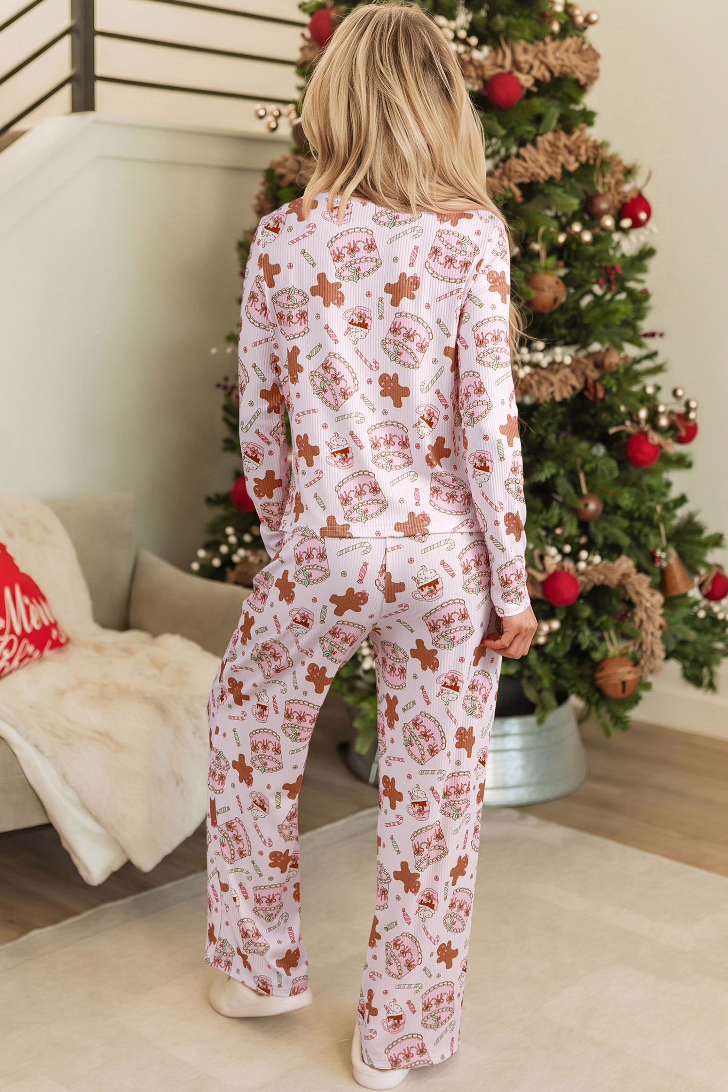Pink Christmas Print Lounge Set, Long Sleeve Women's Pajamas - Detail View 2 Pink Christmas Print Lounge Set, Long Sleeve Women's Pajamas - Detail View 2