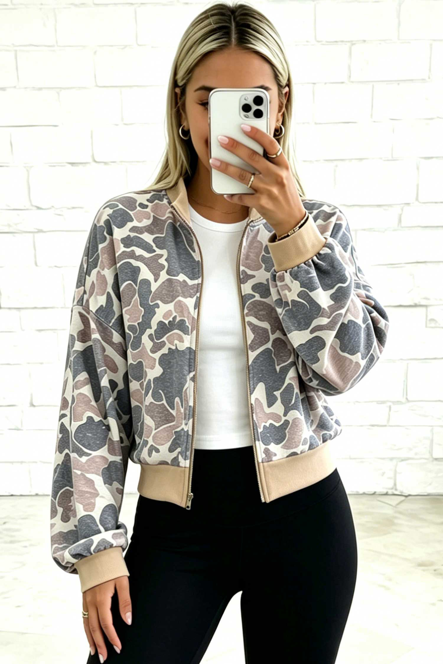 Multicolor Camo Jacket, Trendy Women's Fall Outerwear - Detail View 2 Multicolor Camo Jacket, Trendy Women's Fall Outerwear - Detail View 2