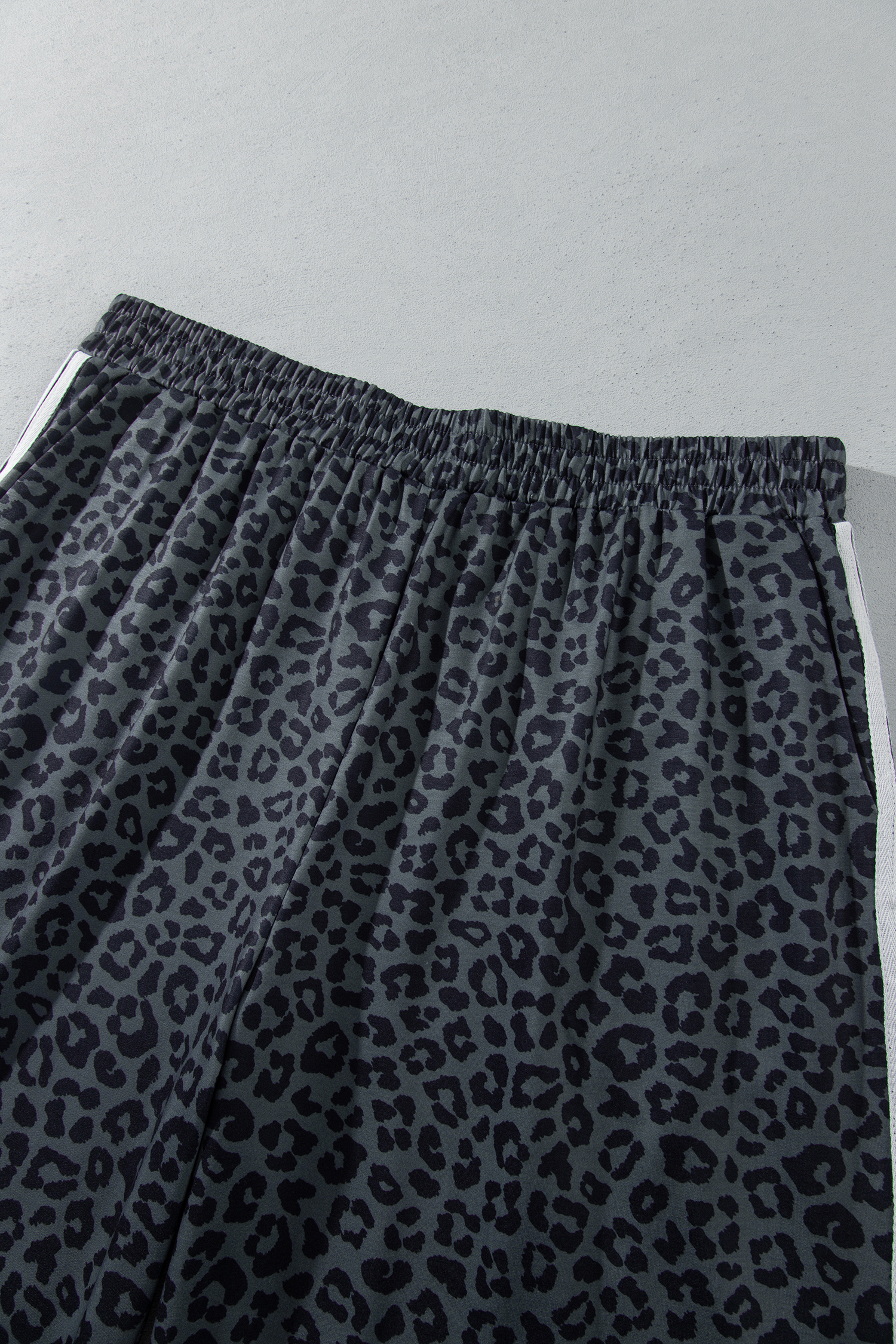 Women's Leopard Print Set, Casual Gray Loungewear - Detail View 10 Women's Leopard Print Set, Casual Gray Loungewear - Detail View 10