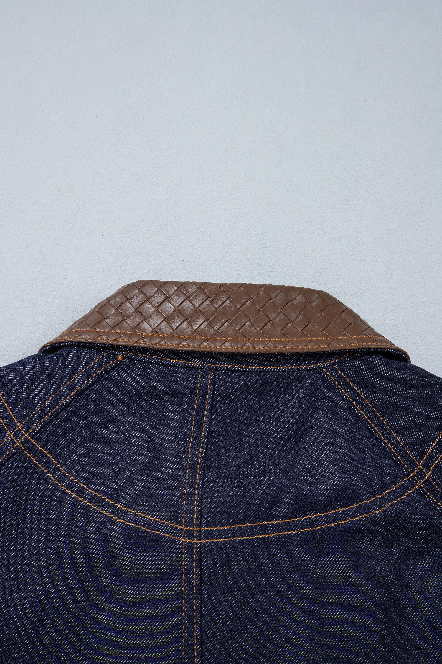 Women's Western Denim Jacket, Contrast Collar Autumn Coat - Detail View 10 Women's Western Denim Jacket, Contrast Collar Autumn Coat - Detail View 10