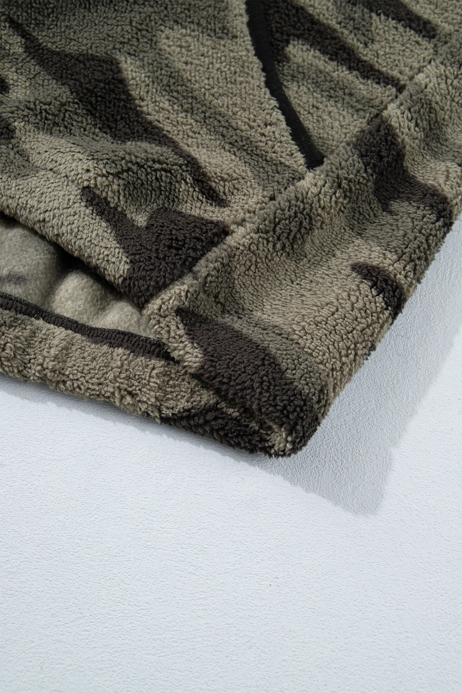 Women's Soft Fleece Camo Pullover, Cozy Half Zip Sweater - Detail View 9 Women's Soft Fleece Camo Pullover, Cozy Half Zip Sweater - Detail View 9
