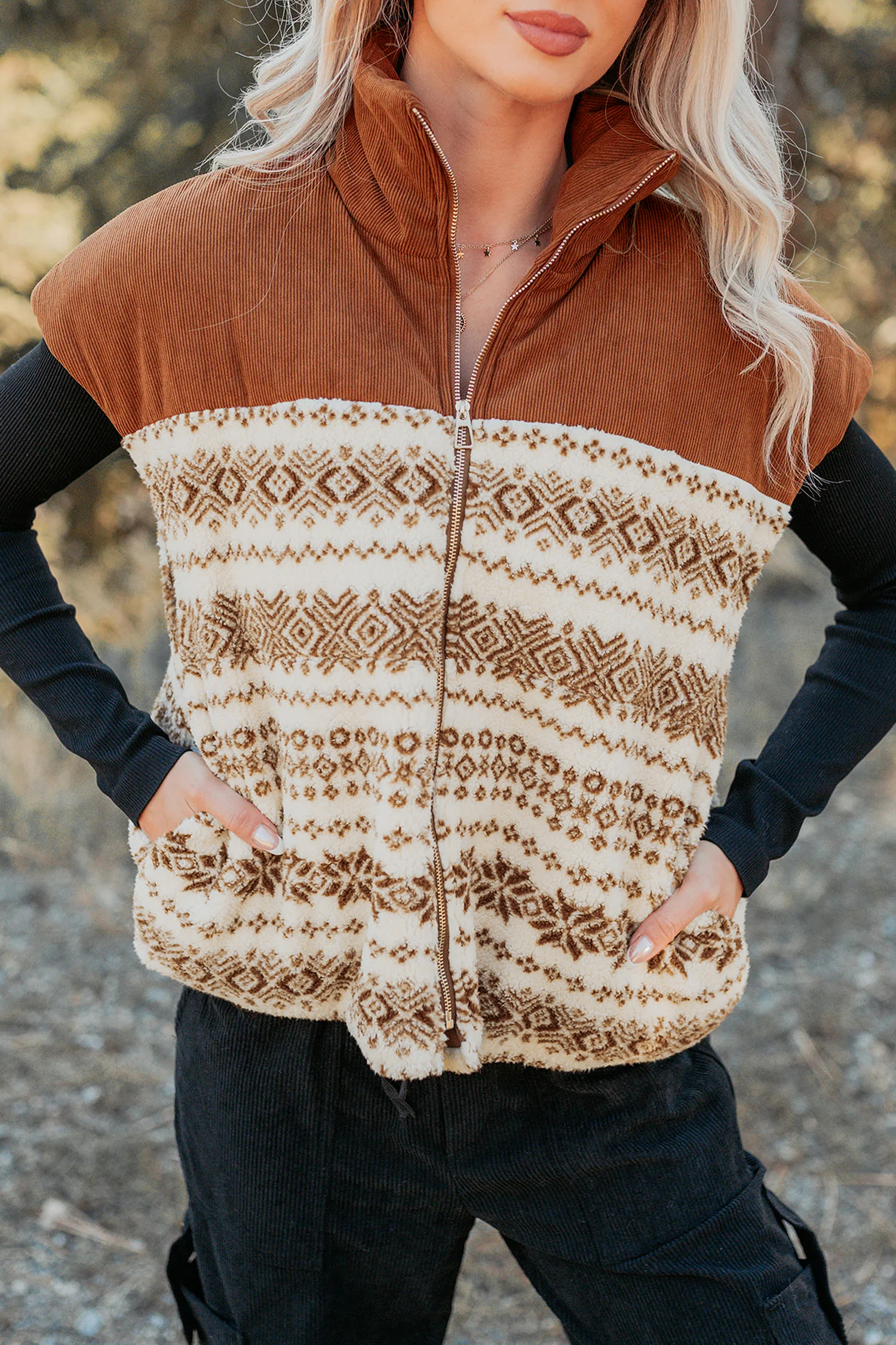 Warm Sherpa Patchwork Vest, Brown Autumn Sleeveless Jacket - Detail View 3 Warm Sherpa Patchwork Vest, Brown Autumn Sleeveless Jacket - Detail View 3