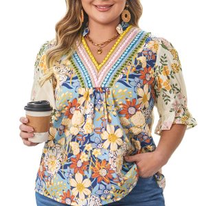 Women's Floral V Neck Blouse, Casual Plus Size Top - Main View