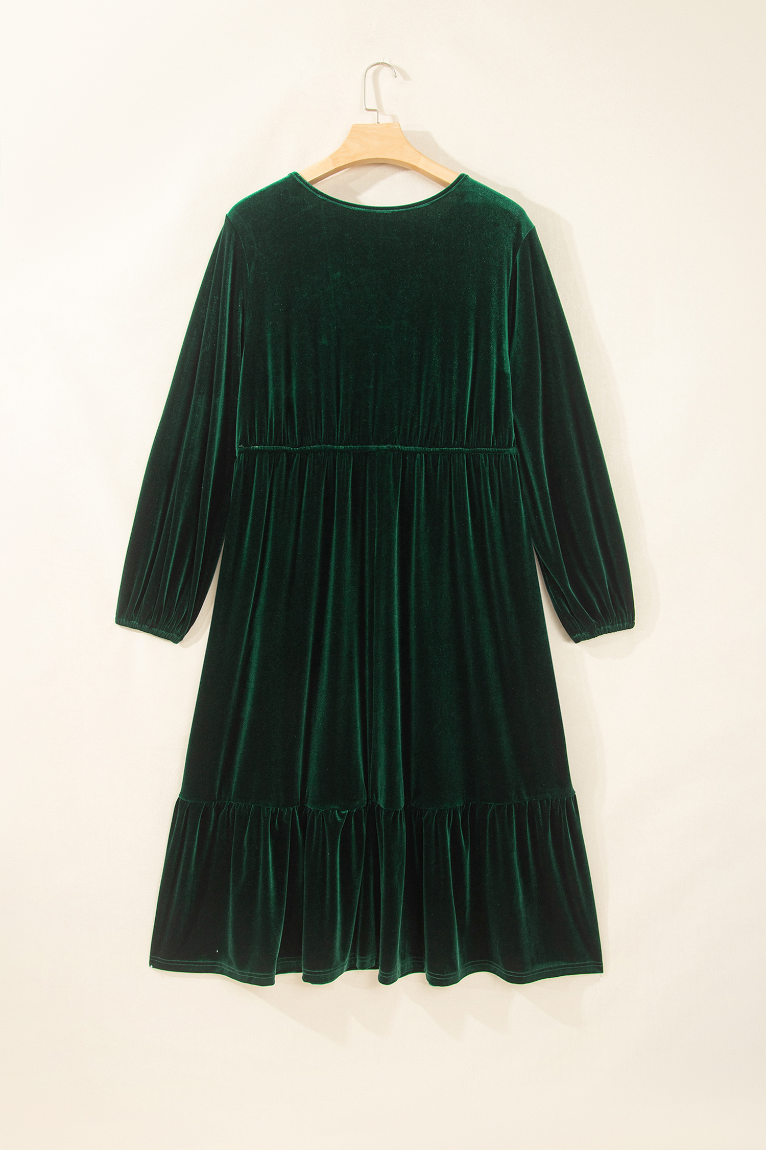 Elegant Green Velvet Maxi Dress, V Neck Long Sleeve Gown - Detail View 5 Elegant Green Velvet Maxi Dress, V Neck Long Sleeve Gown - Detail View 5