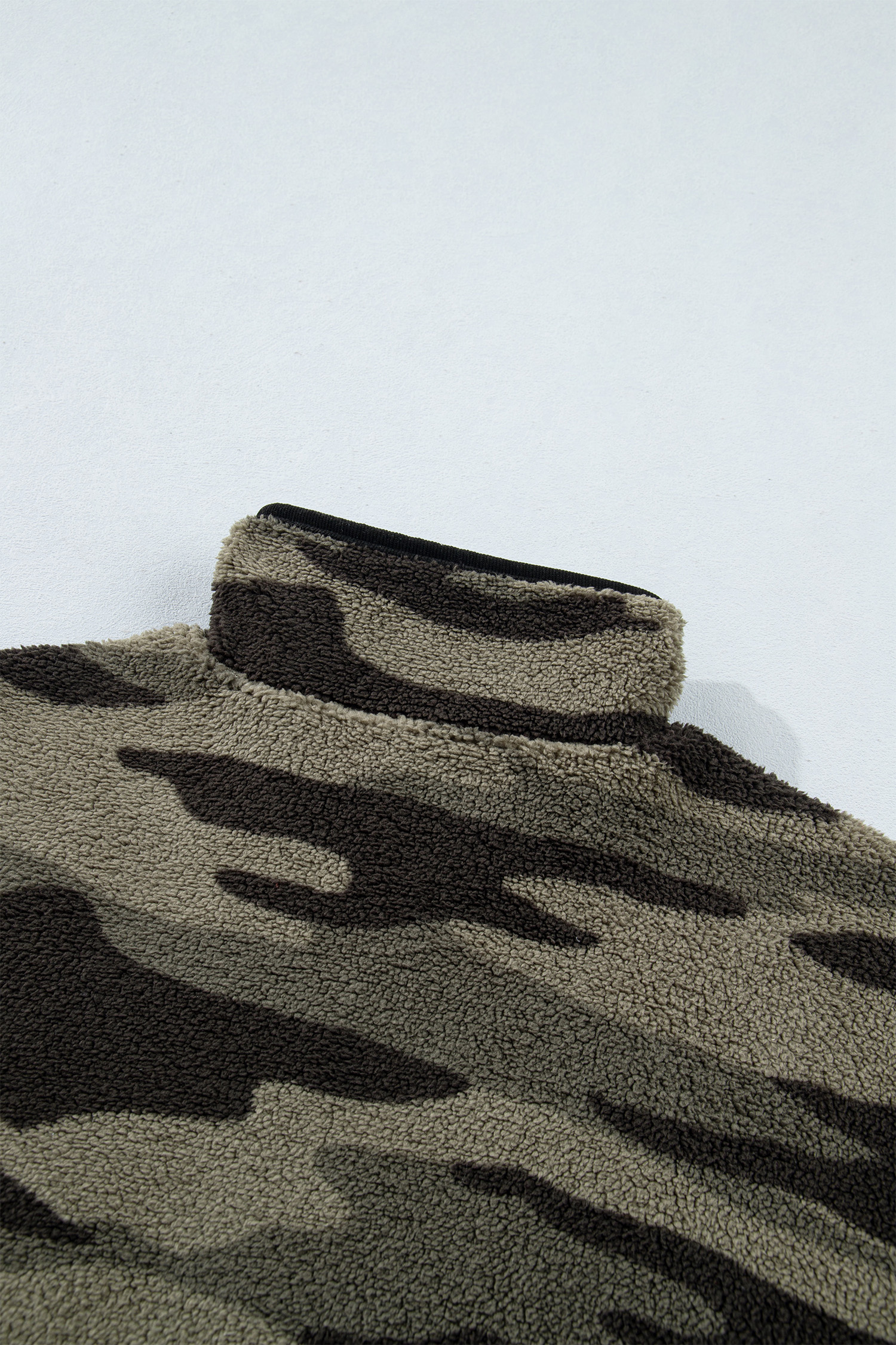 Women's Camouflage Fleece Pullover, Trendy Half Zip Top - Detail View 8 Women's Camouflage Fleece Pullover, Trendy Half Zip Top - Detail View 8
